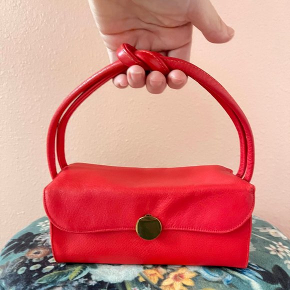 Adorable Vintage Red Rectangular Handbag with Matching Coin Purse - Picture 3 of 3